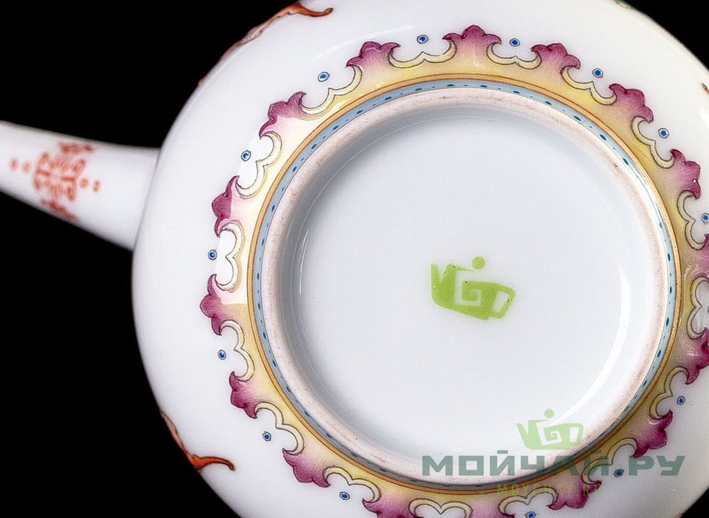 Teapot # 26292, Jingdezhen porcelain, hand painting, 170 ml.